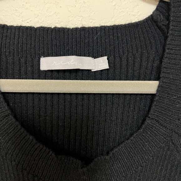 Colorblock Women's Sweater BKE RED size large - Picture 6 of 8